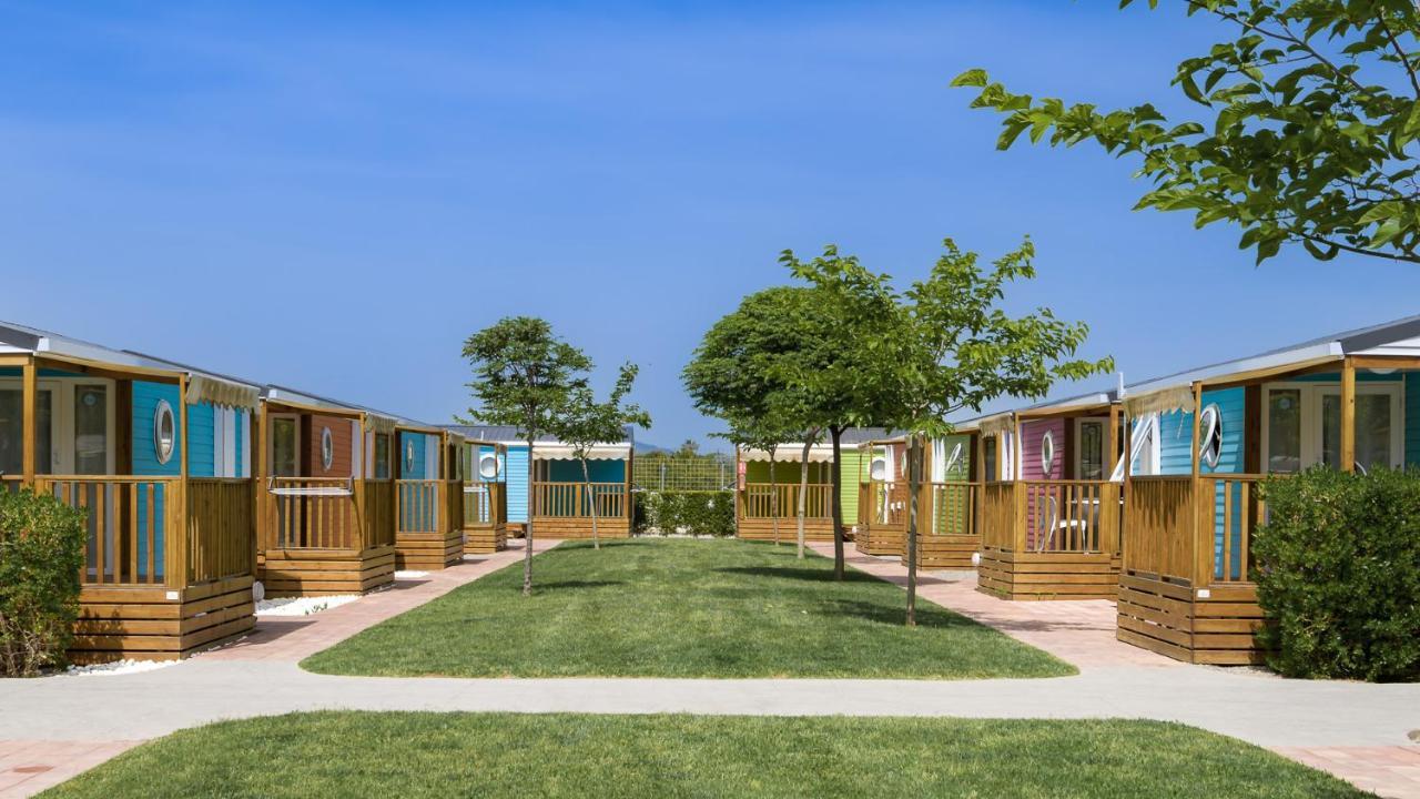 Camping Valencia - Bungalows Puzol Exterior photo
